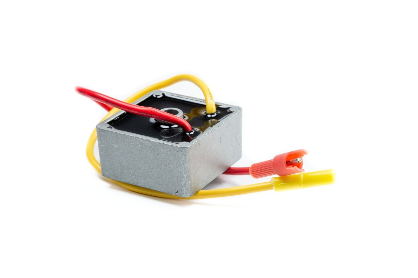 Regulátor napětí pro motory Briggs & Stratton 5-9 AMP (OEM 794360 491546 691188 793360 256400 28B700 28M700-28Q700 351400 351700 42A700)